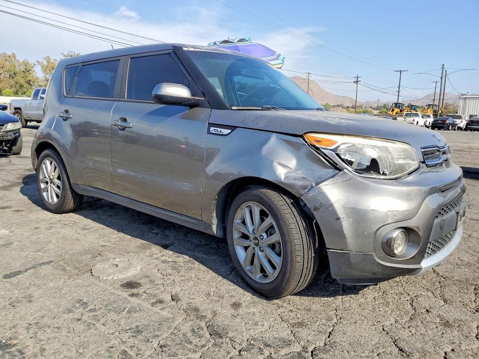 2018 KIA SOUL + 4