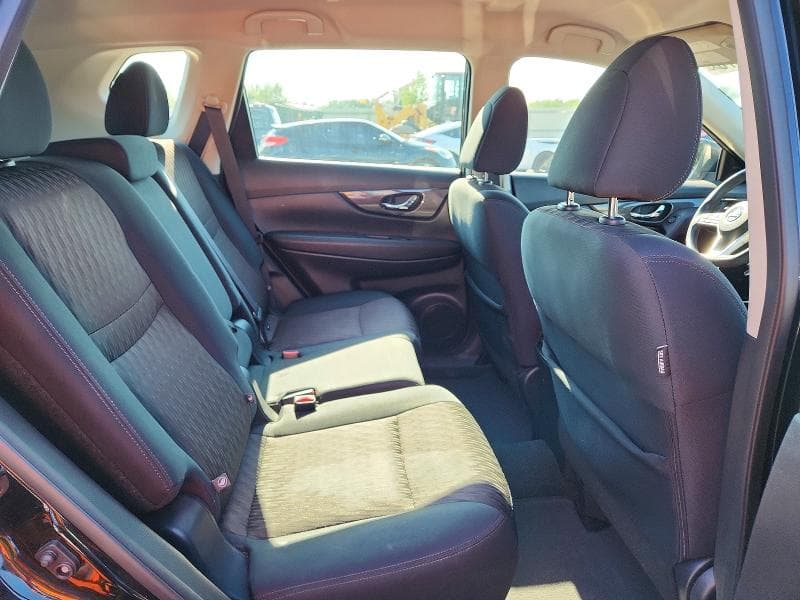 2018 NISSAN ROGUE S 11
