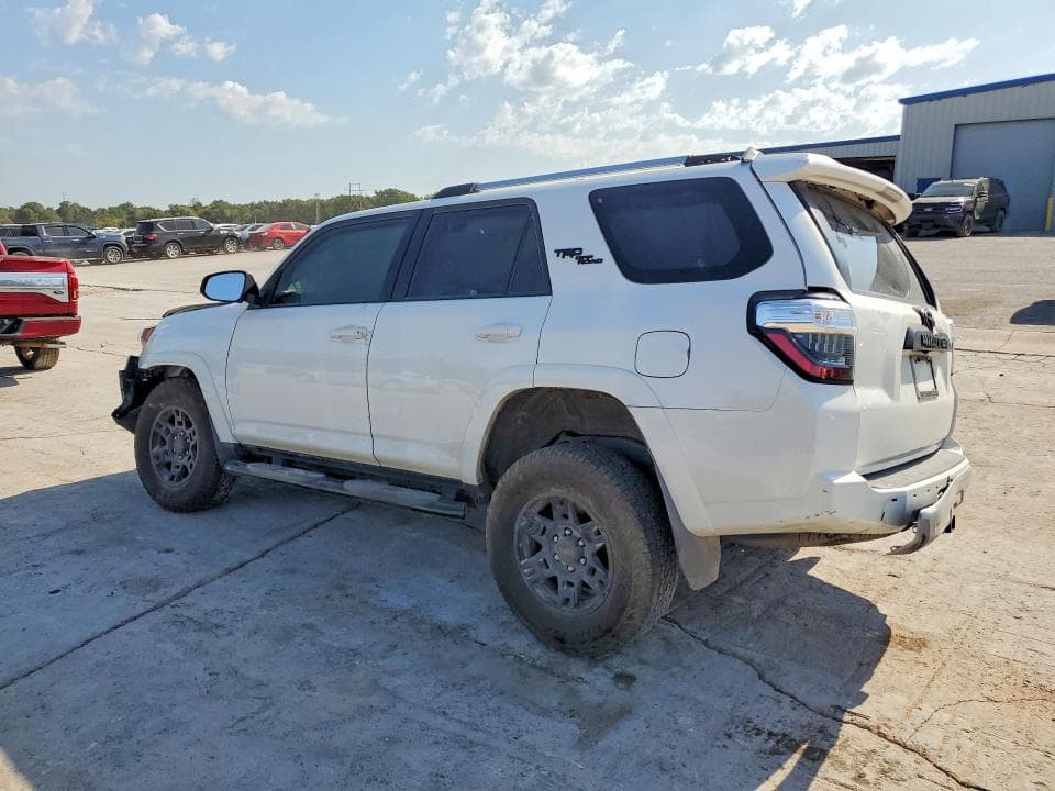 2018 TOYOTA 4RUNNER TRD OFF-ROAD PREMIUM 2