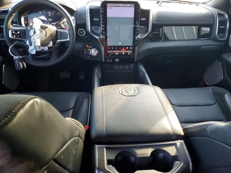 2025 RAM 1500 LARAMIE 8