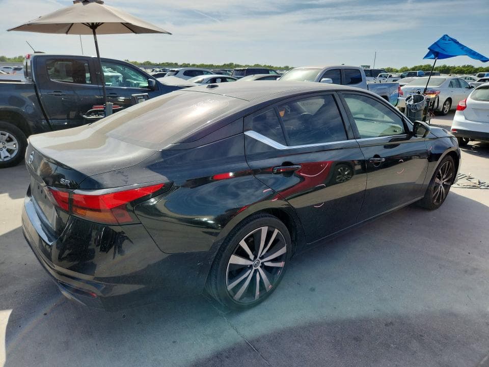 2021 NISSAN ALTIMA SR 3
