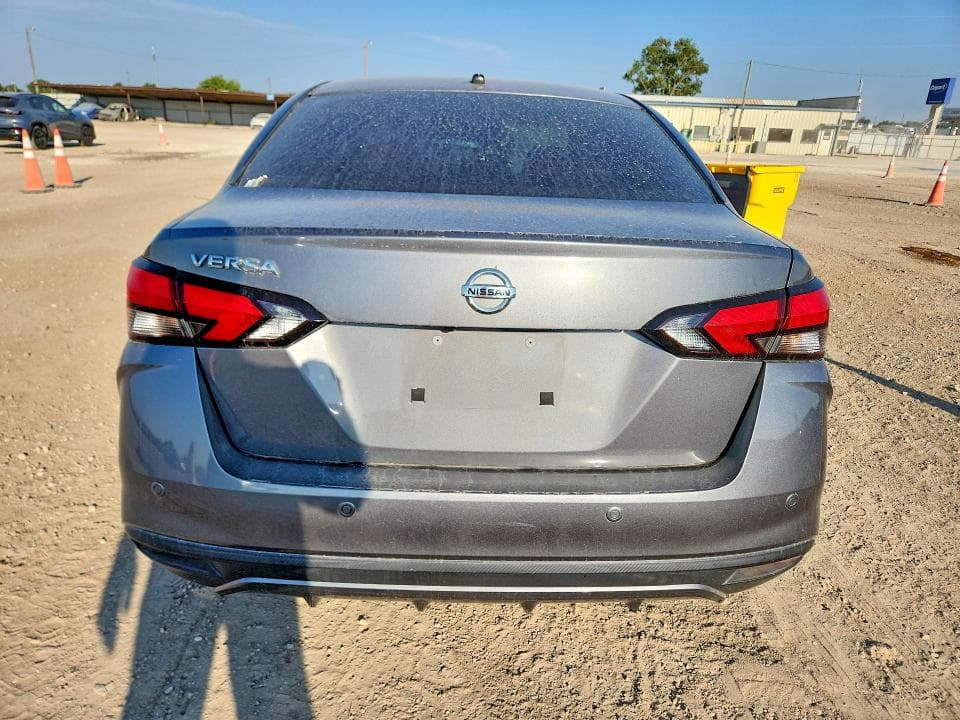 2021 NISSAN VERSA S 6