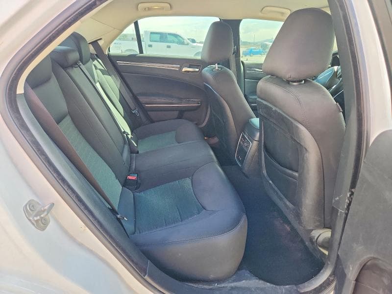 2019 CHRYSLER 300 TOURING 10