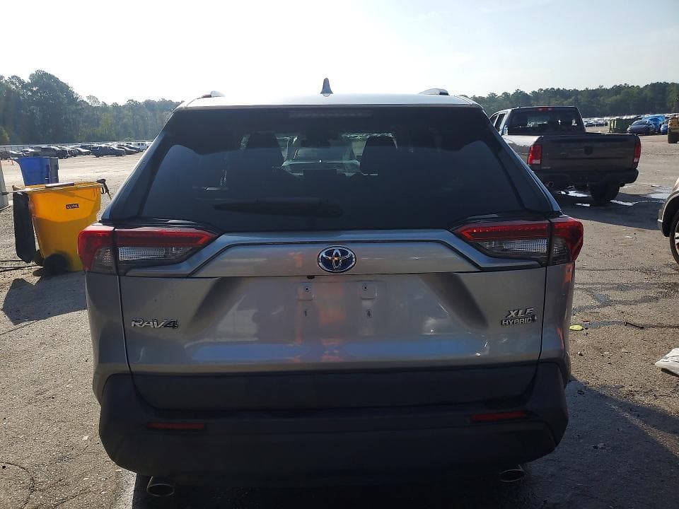 2020 TOYOTA RAV4 HYBRID XLE 6