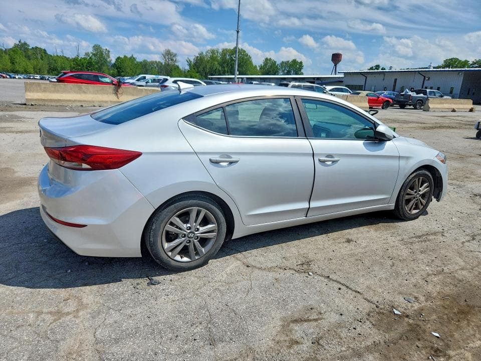 2018 HYUNDAI ELANTRA SEL 3