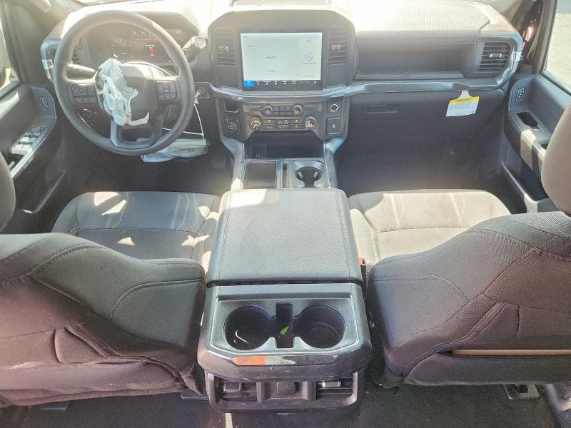 2025 FORD F150 STX 8