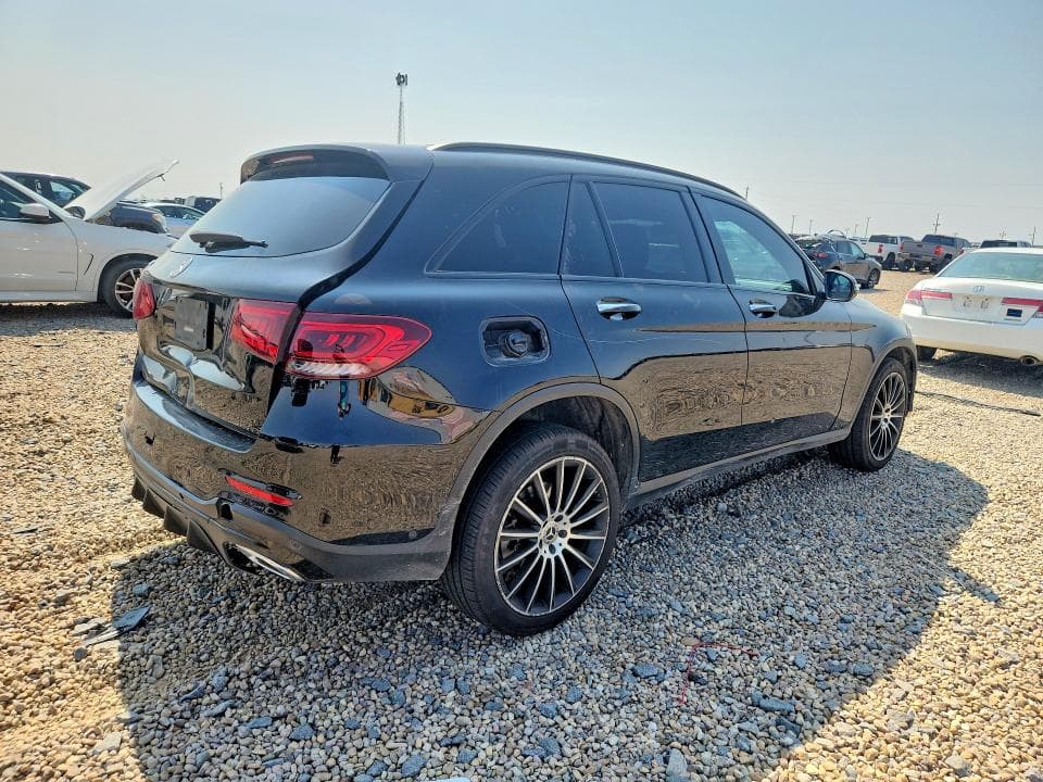 2021 MERCEDES-BENZ GLC 300 3