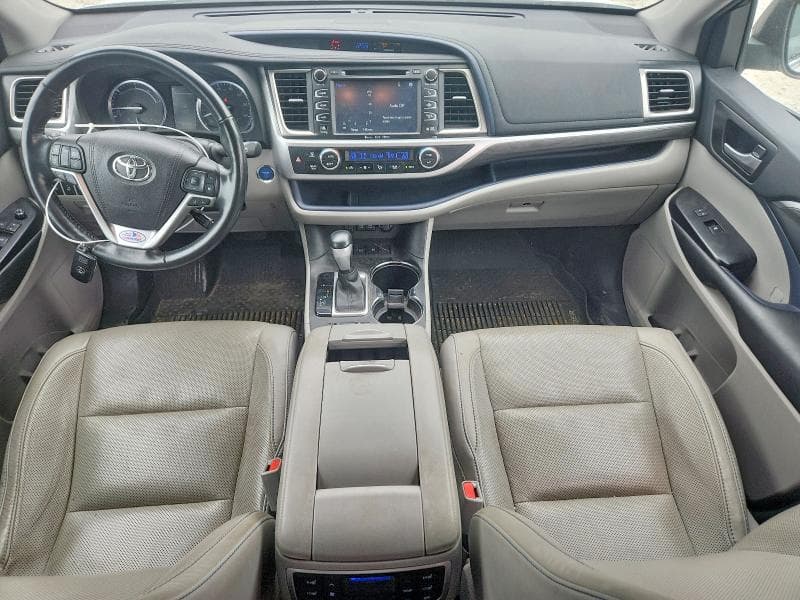 2017 TOYOTA HIGHLANDER HYBRID LIMITED PLATINUM 8