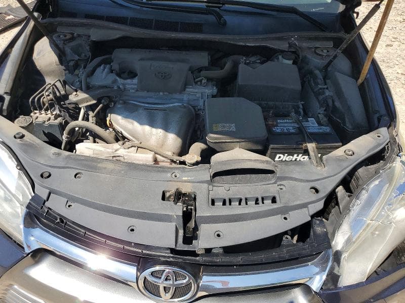 2017 TOYOTA CAMRY LE 11