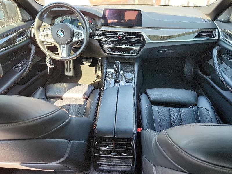 2018 BMW 530 XI 8