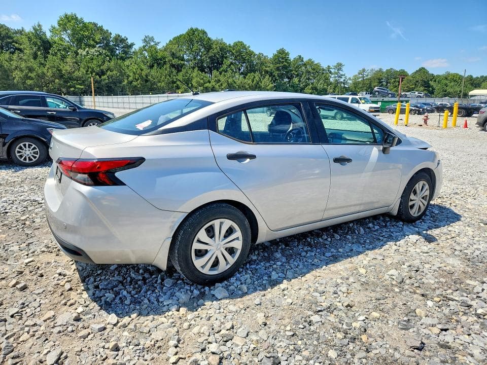 2020 NISSAN VERSA S 3