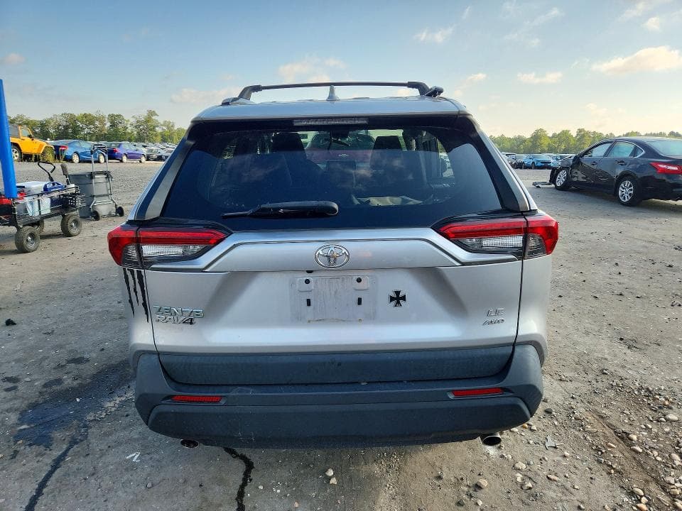 2021 TOYOTA RAV4 LE 6
