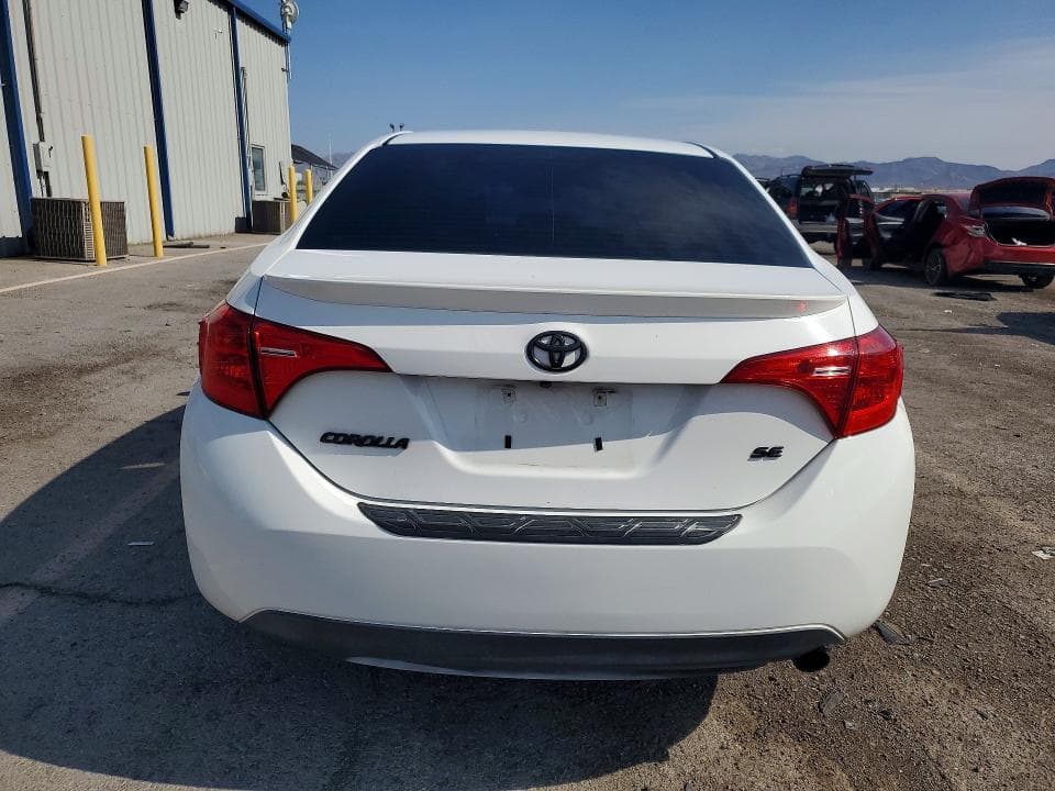 2017 TOYOTA COROLLA SE 6