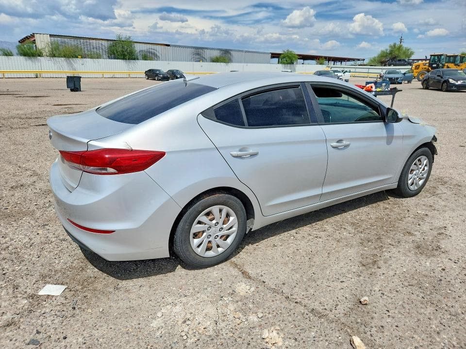 2017 HYUNDAI ELANTRA SE 3
