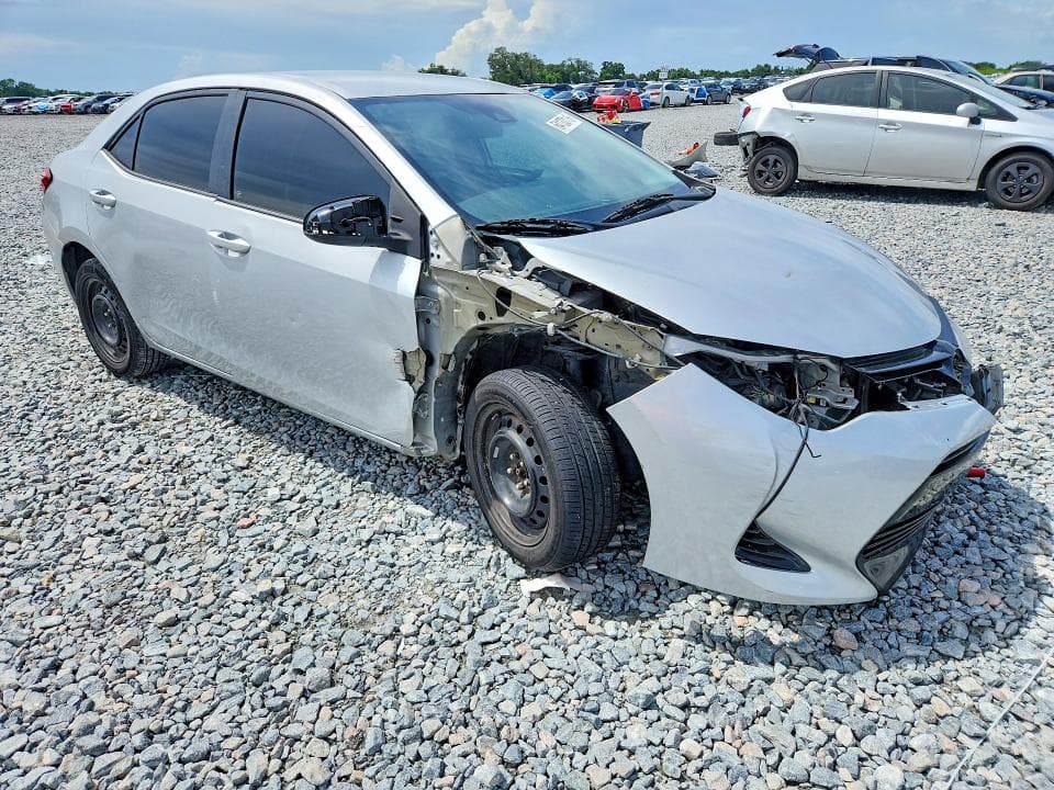 2017 TOYOTA COROLLA LE 4