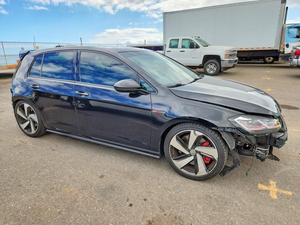 2018 VOLKSWAGEN GTI S/SE 4