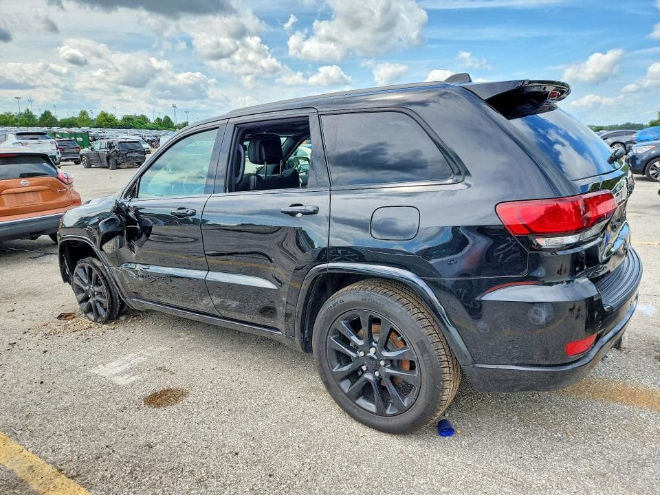 2018 JEEP GRAND CHEROKEE LAREDO 2