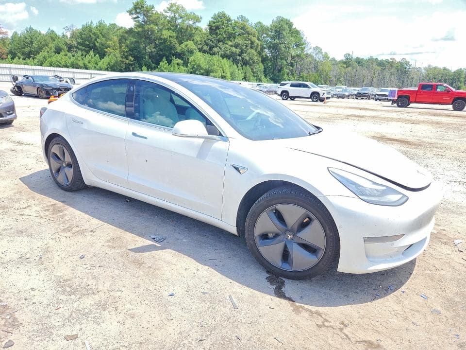 2019 TESLA MODEL 3 4