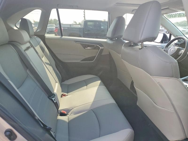 2024 TOYOTA RAV4 XLE PREMIUM 11
