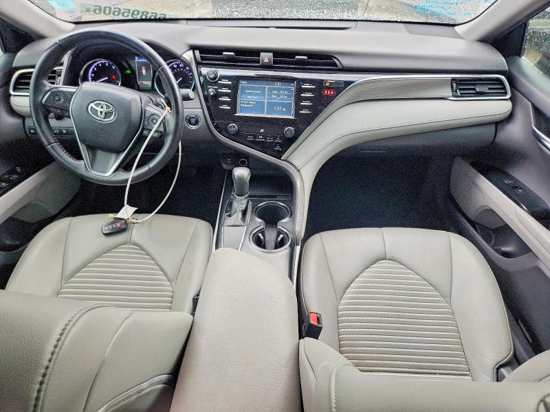2018 TOYOTA CAMRY SE 8