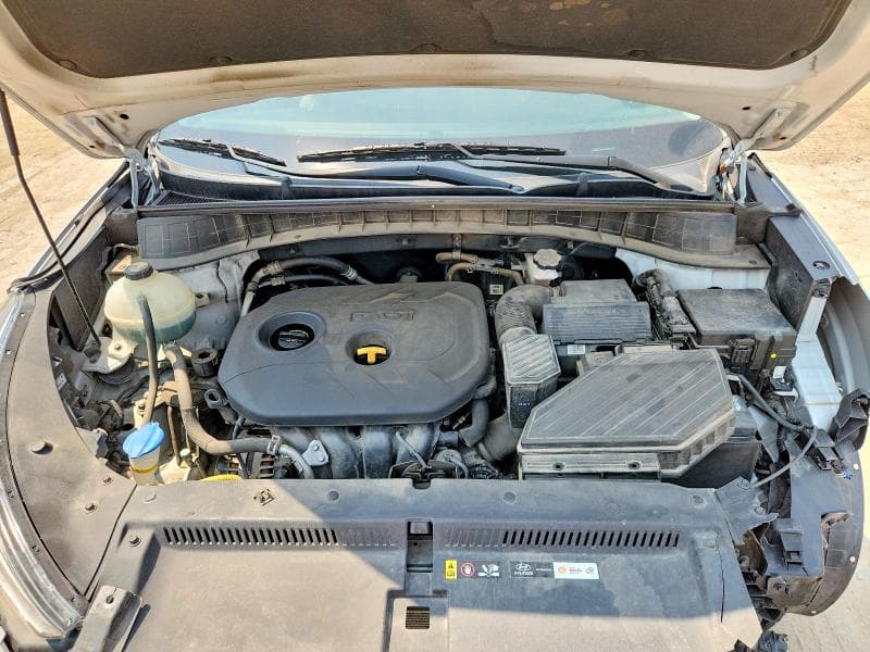 2017 HYUNDAI TUCSON SE 12