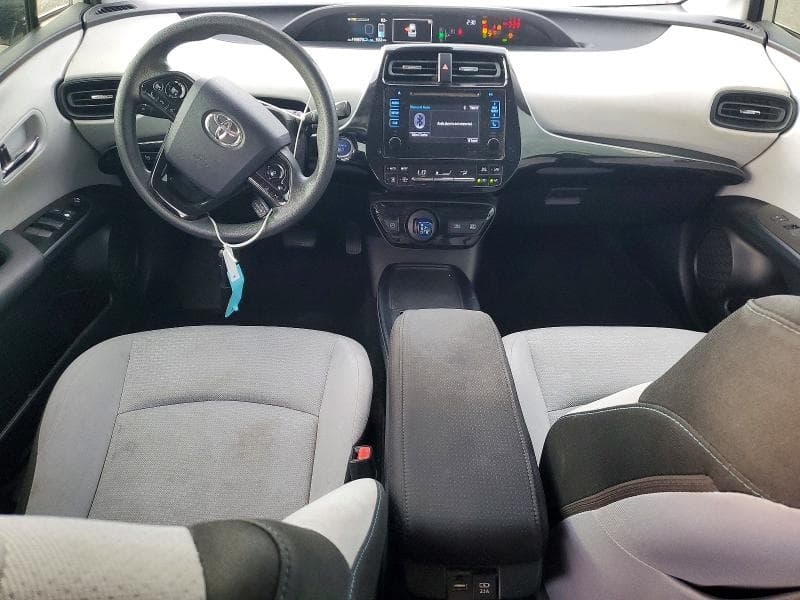 2019 TOYOTA PRIUS LE 8
