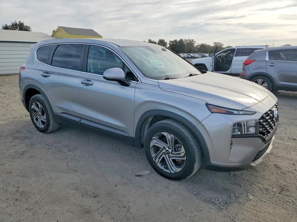 2021 HYUNDAI SANTA FE SE 4