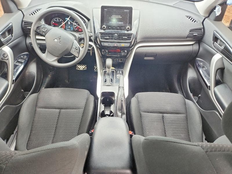 2023 MITSUBISHI ECLIPSE CROSS LE 8