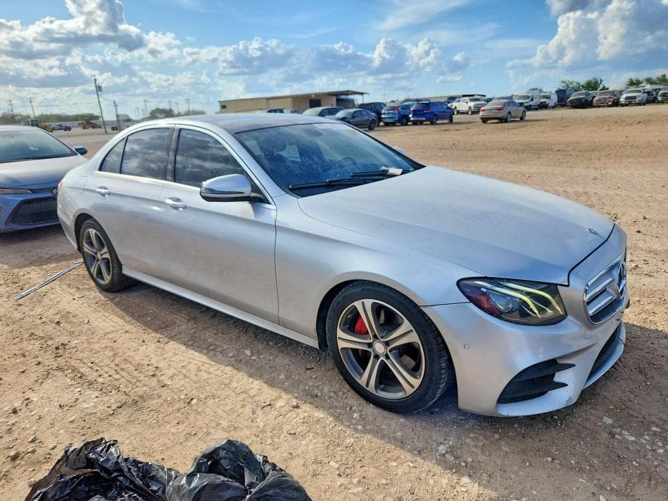 2017 MERCEDES-BENZ E 300 4MATIC 4