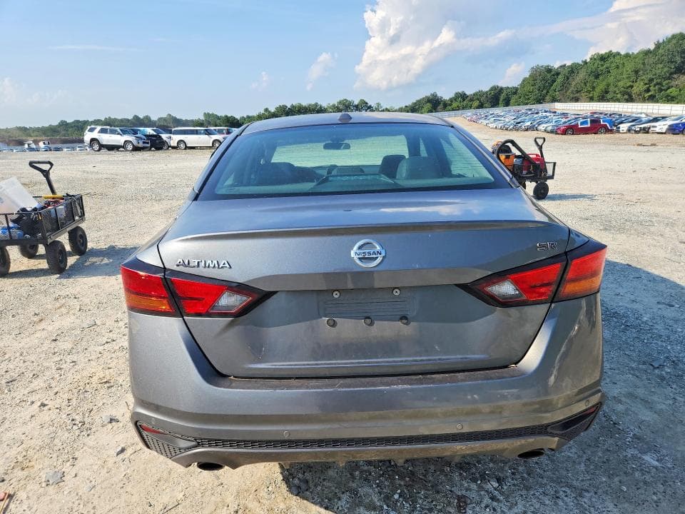 2021 NISSAN ALTIMA SR 6