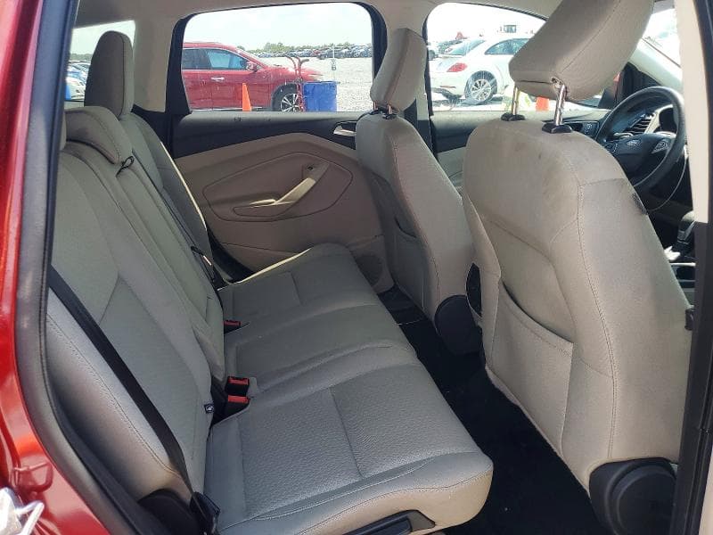 2019 FORD ESCAPE SE 11