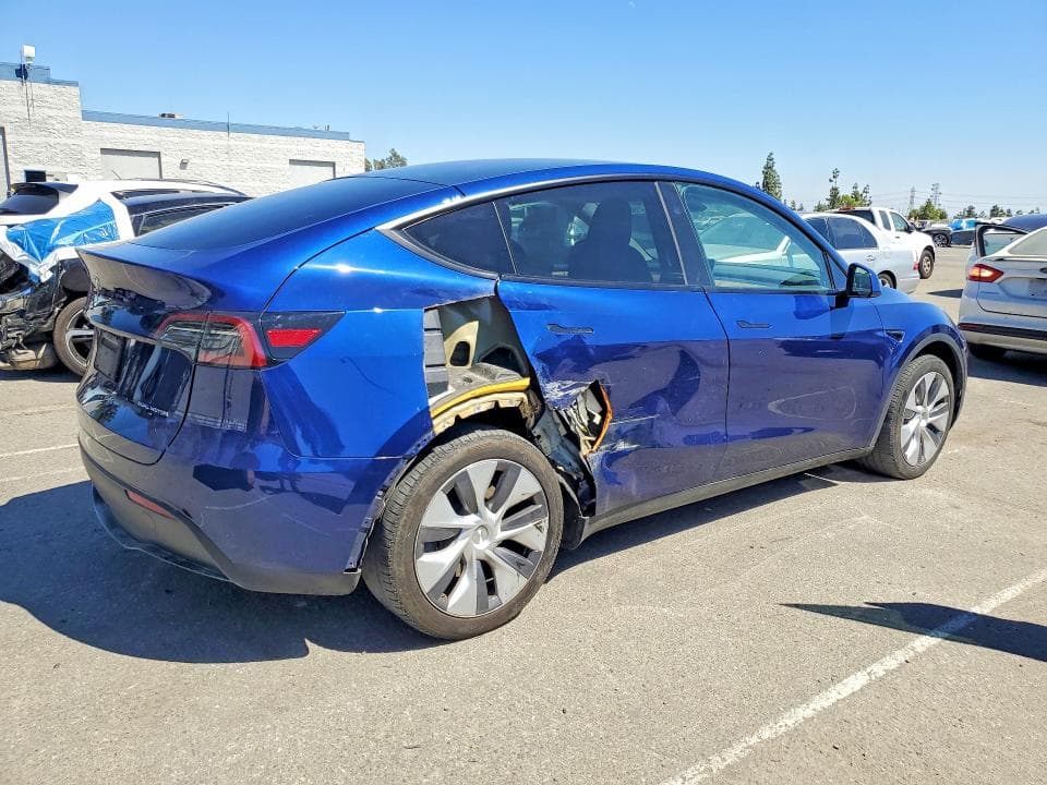 2023 TESLA MODEL Y 3
