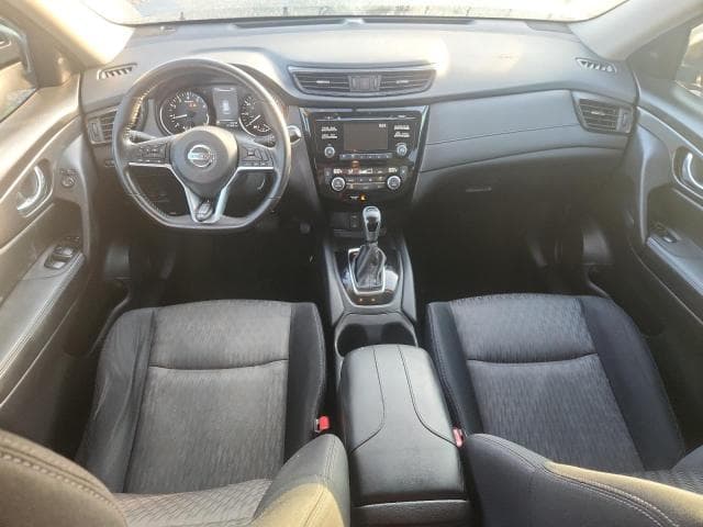 2017 NISSAN ROGUE SV 8