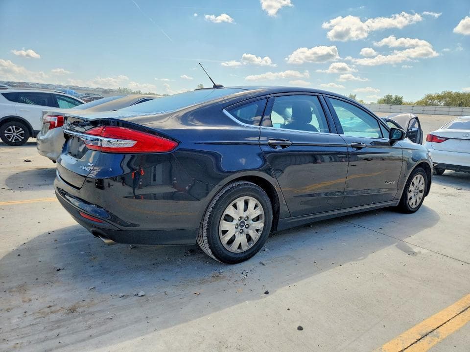 2017 FORD FUSION SE HYBRID 3