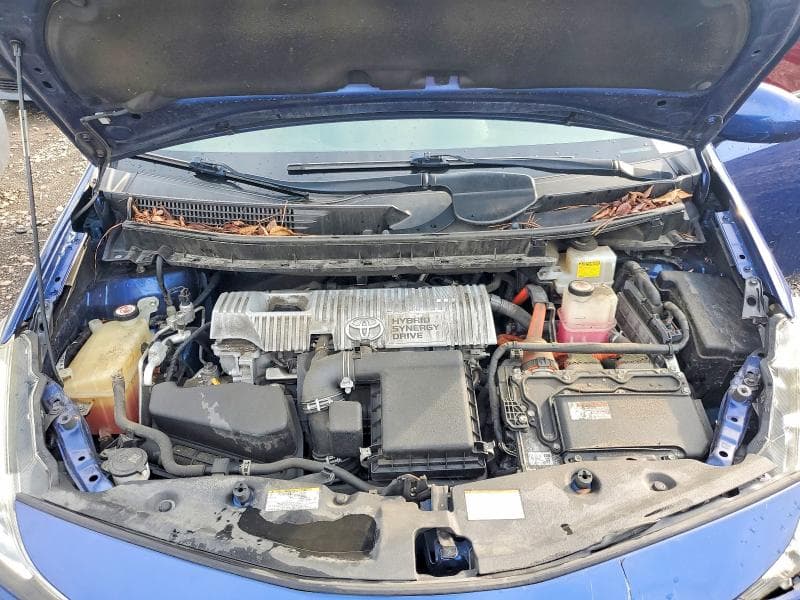 2017 TOYOTA PRIUS V FOUR 11