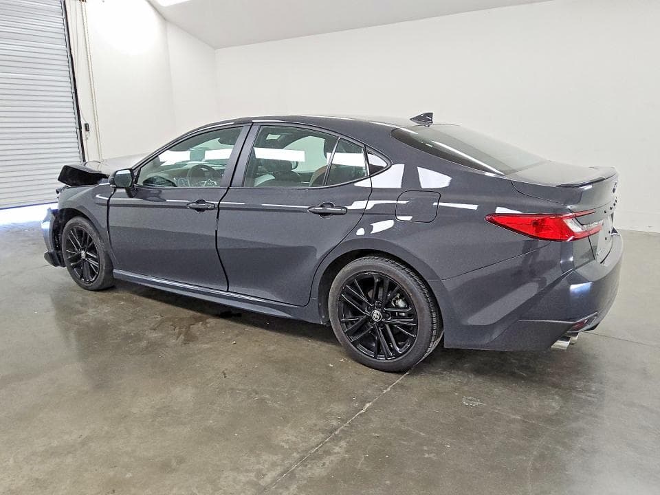 2025 TOYOTA CAMRY SE 2