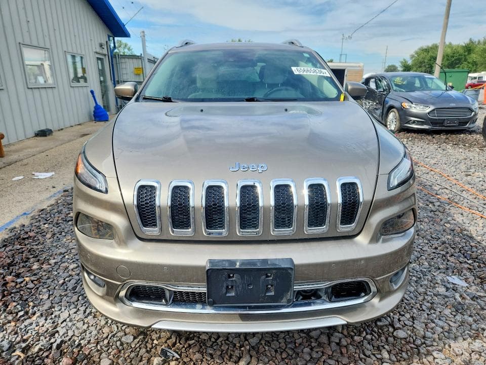 2017 JEEP CHEROKEE OVERLAND 5