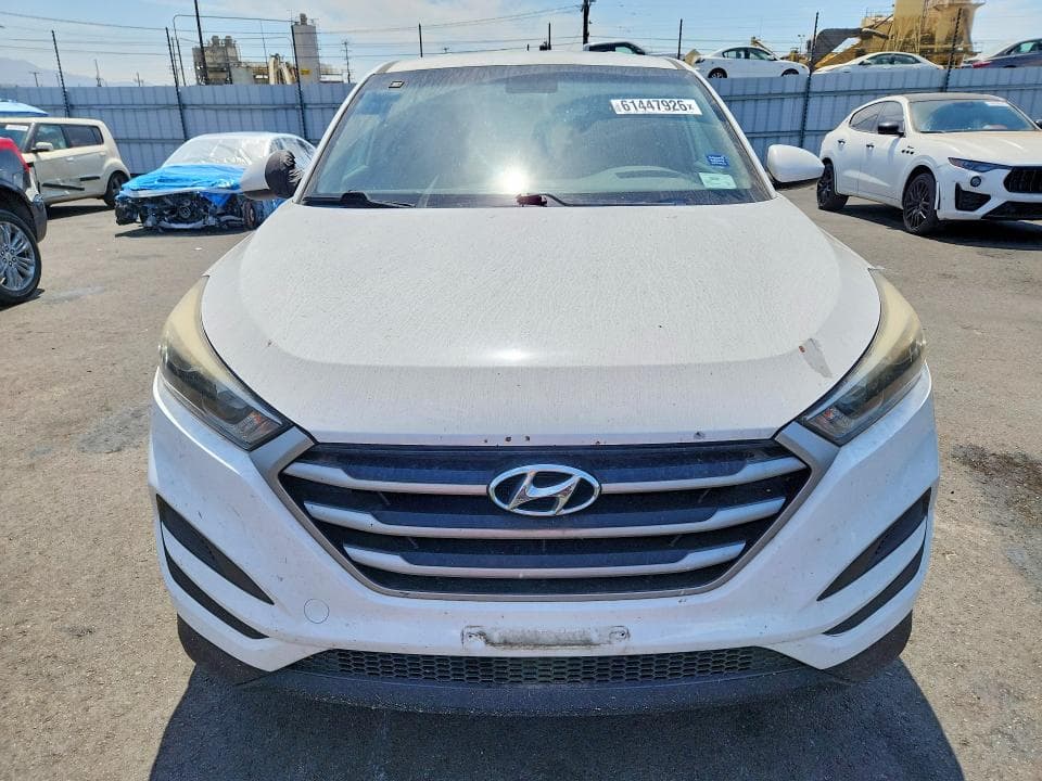 2017 HYUNDAI TUCSON SE 5