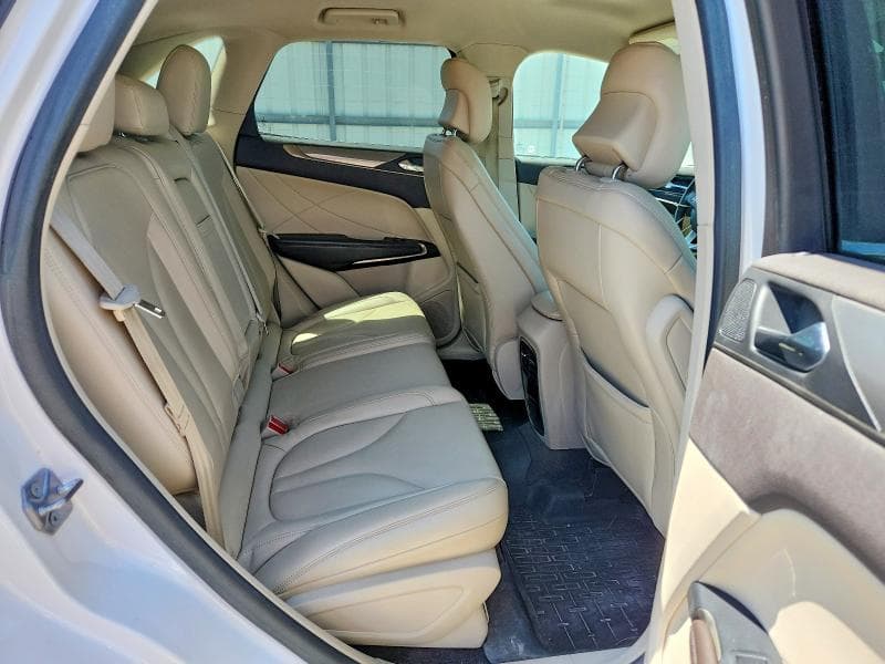 2018 LINCOLN MKC PREMIERE 11