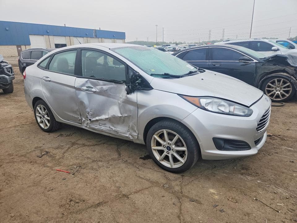 2019 FORD FIESTA SE 4