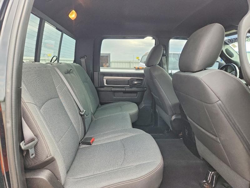 2022 RAM 1500 CLASSIC SLT 10