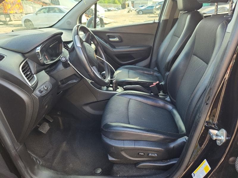 2020 CHEVROLET TRAX 1LT 7