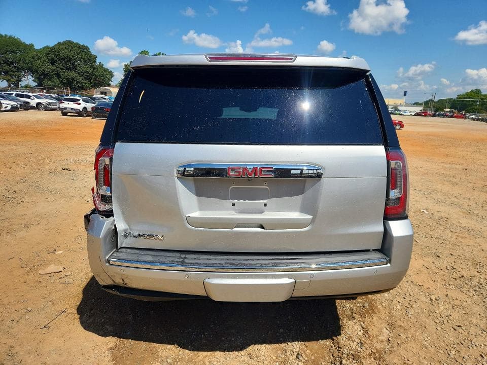 2017 GMC YUKON DENALI 6