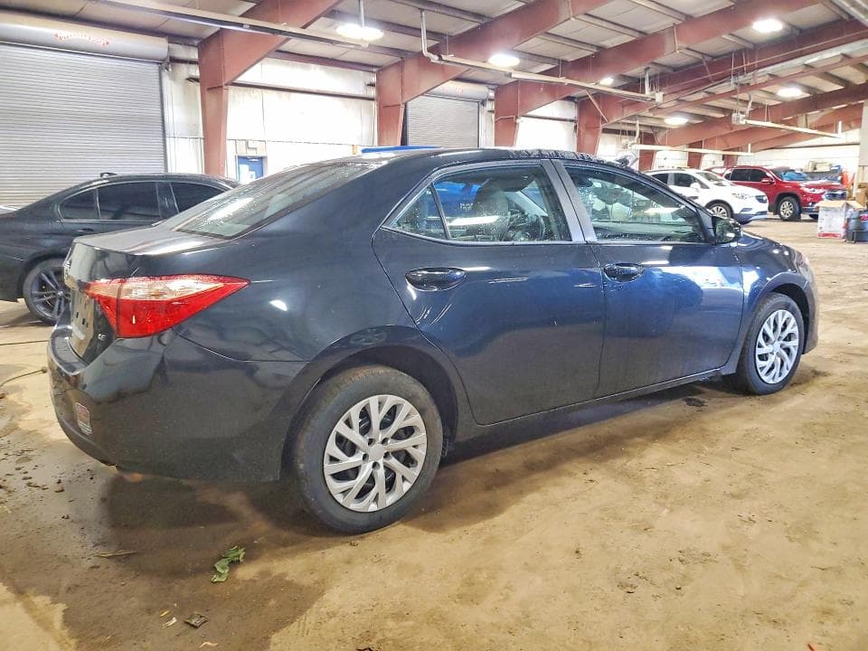 2017 TOYOTA COROLLA LE 3