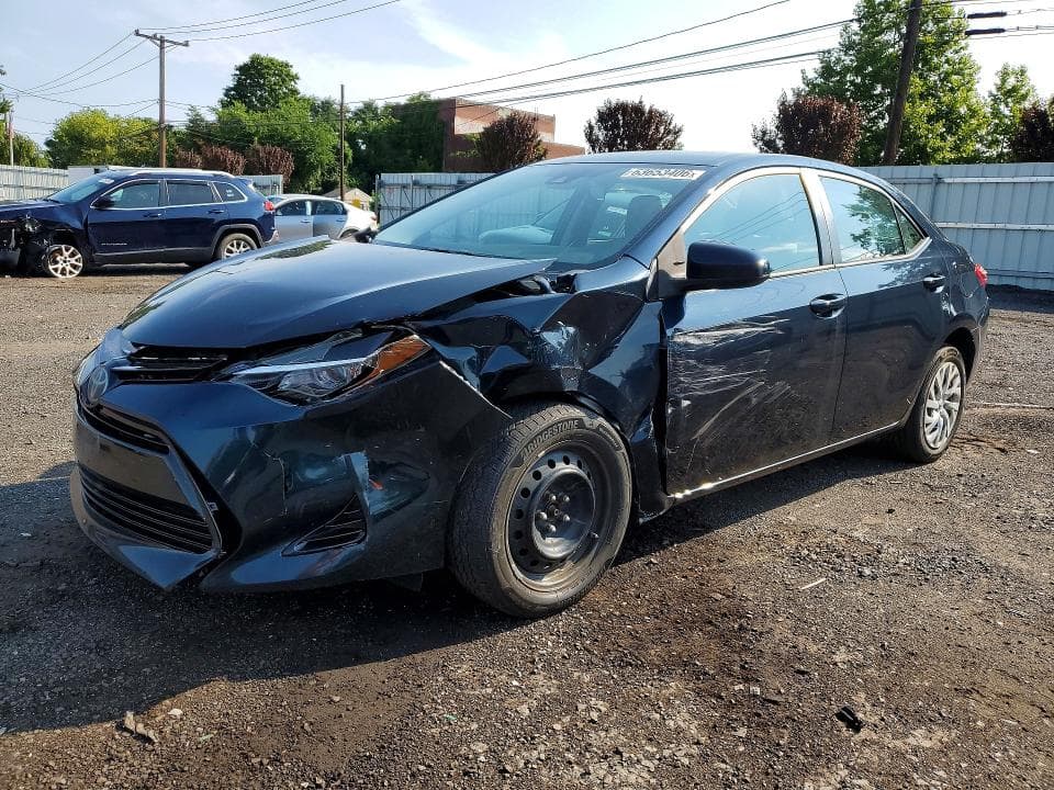 2017 TOYOTA COROLLA LE - 1