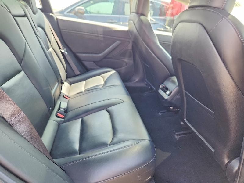 2018 TESLA MODEL 3 10