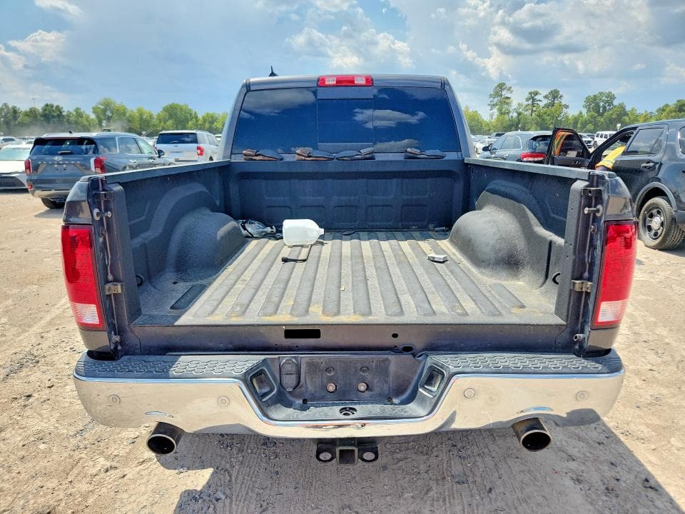 2017 RAM 1500 SLT 6