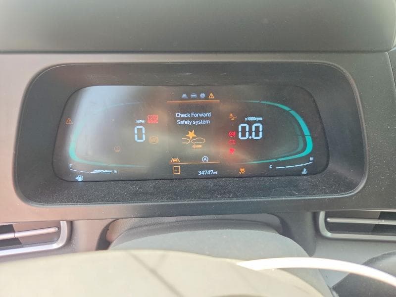 2024 HYUNDAI ELANTRA SE 9