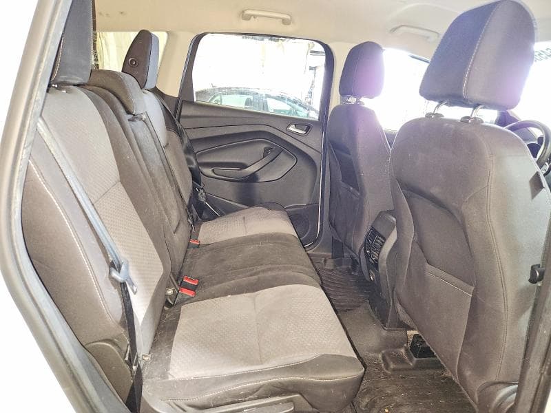 2017 FORD ESCAPE SE 11