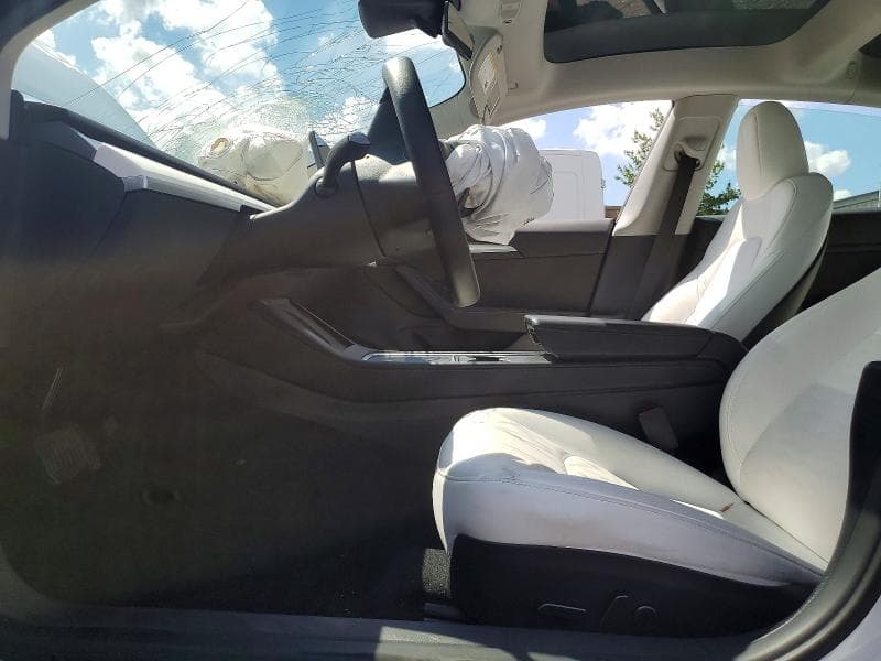 2023 TESLA MODEL 3 7